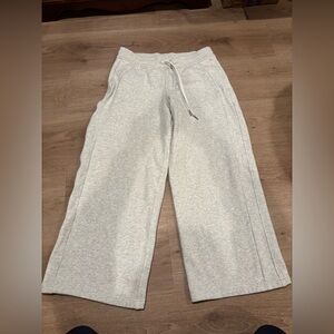 Lululemon wide leg mid rise scuba pant